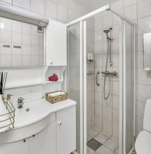 Appartamento Expansive Charm: Cozy 150sqm Retreat In