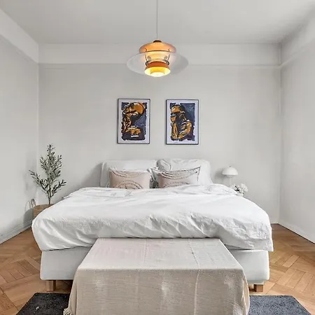 Lägenhet Expansive Charm: Cozy 150sqm Retreat In Bergen